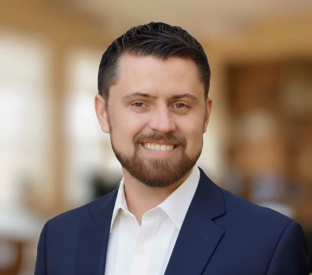 Greg Hansen, Founder of Lasting Independence - Senior Tech Consultant helping families with aging in place technology